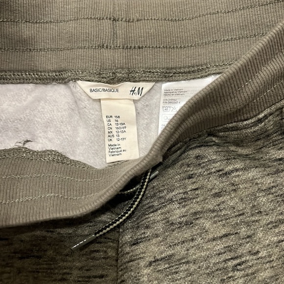 Boy H&M sweatpants size 16 new no tags - Picture 3 of 5